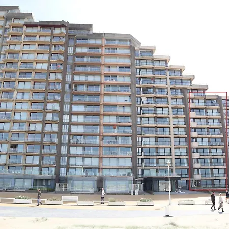 Apartment With Beautiful Sea View *