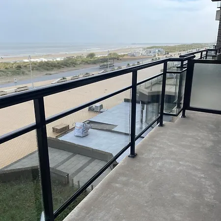 With Beautiful Sea View Apartment Nieuwpoort