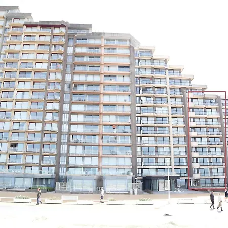 In By Scenic Beaches Apartman