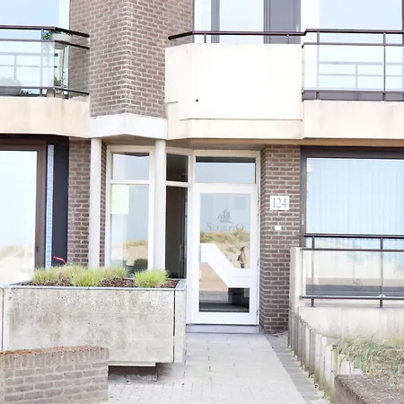 Apartment With Beautiful Sea View *